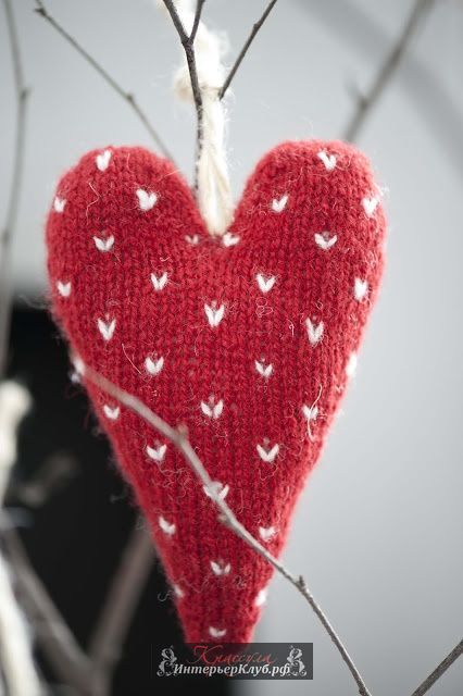 38 Декоративное вязаное сердце для украшения интерьера, Вязаный декор для дома своими руками, идеи вязаного декора для интерьера