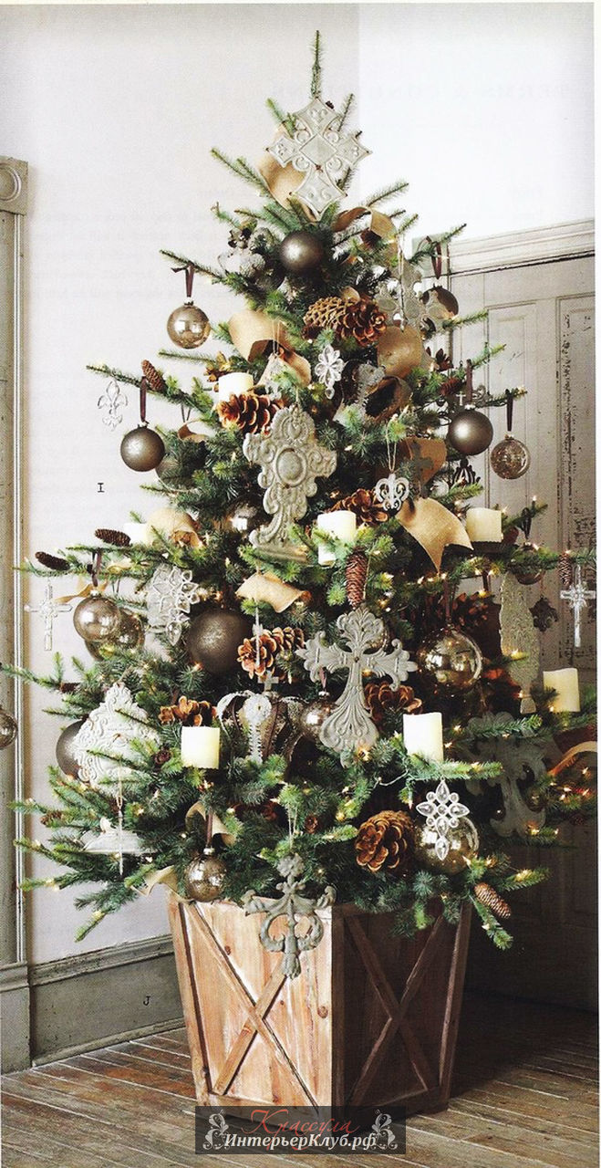 66 Новогодняя елка украшенная  ненужными вещами, украшение новогодней елки старыми вещами, украшение новогодней елки из подручных материалов