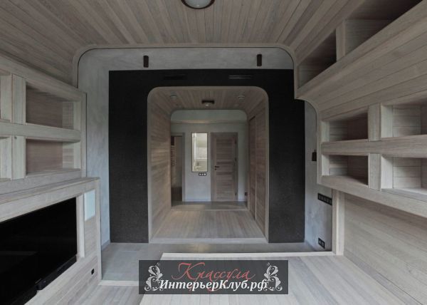 Стильная дизайнерская квартира, интерьеры спальни деревянной с отделкой