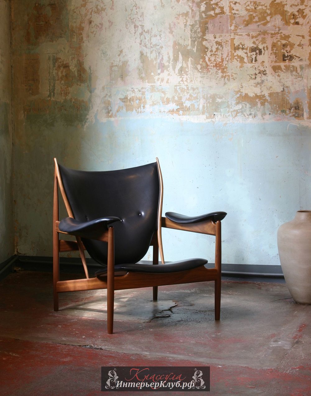 7 Кресло Атаман,  Chieftains Chair, разработан дизайнером Финн Джул в 1949г, Chieftains-Chair-